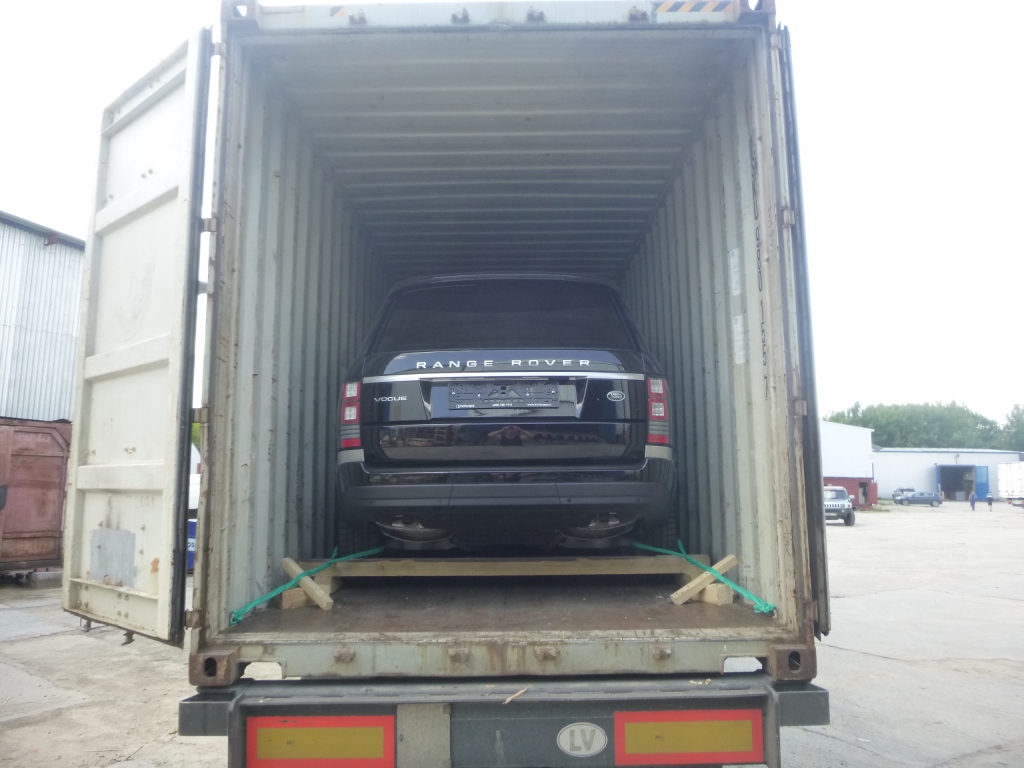 Доставка автомобилей из Китая в Россию — Range Rover