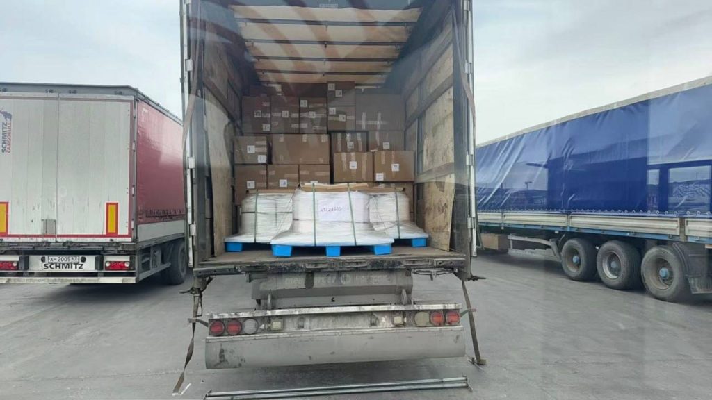 доставка косметических подарочных наборов из Китая в Москву